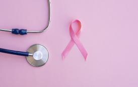 ruban-rose-avec-stethoscope.jpg